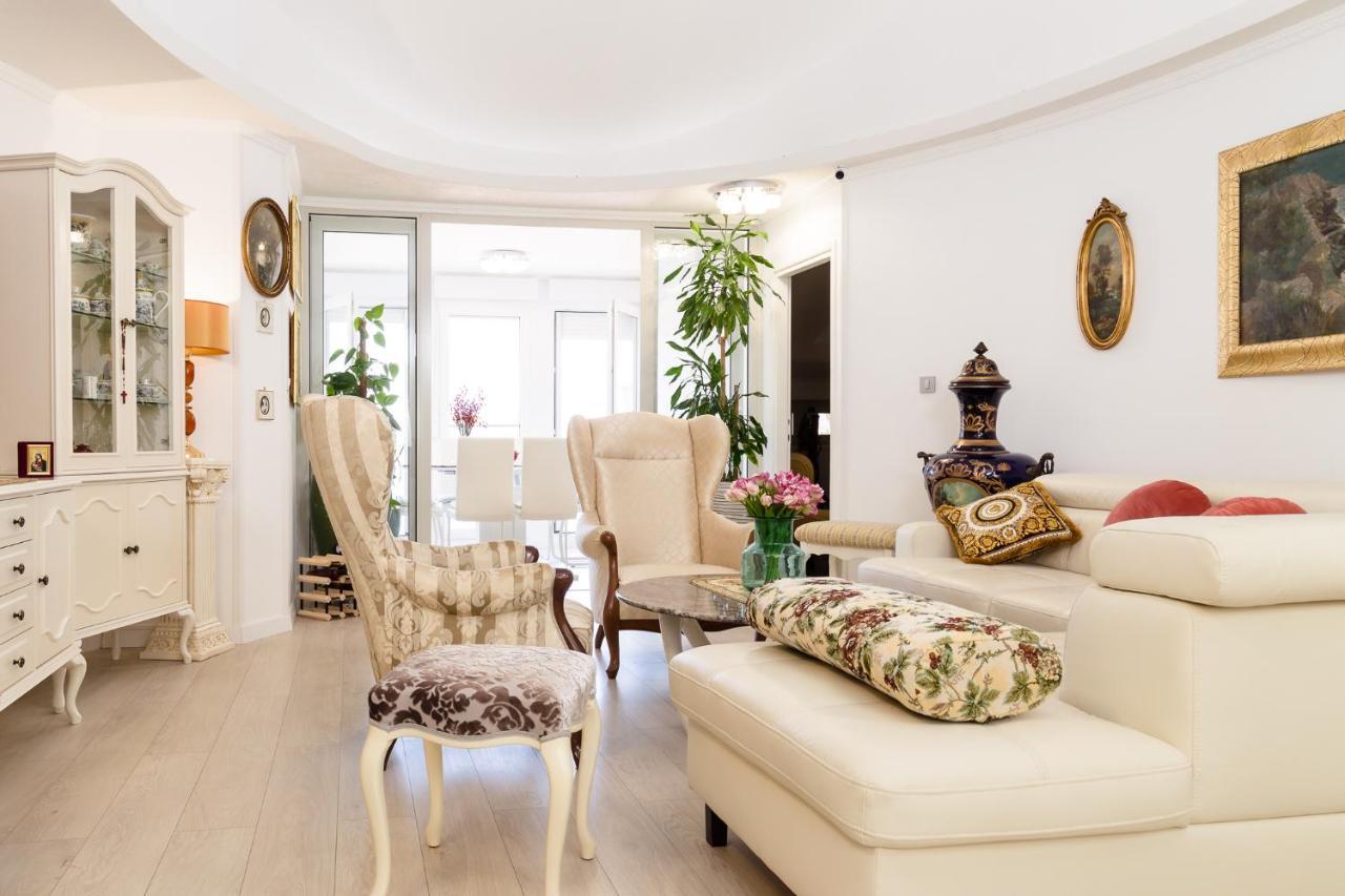 Luxury Apartment Sara Umag Exteriör bild