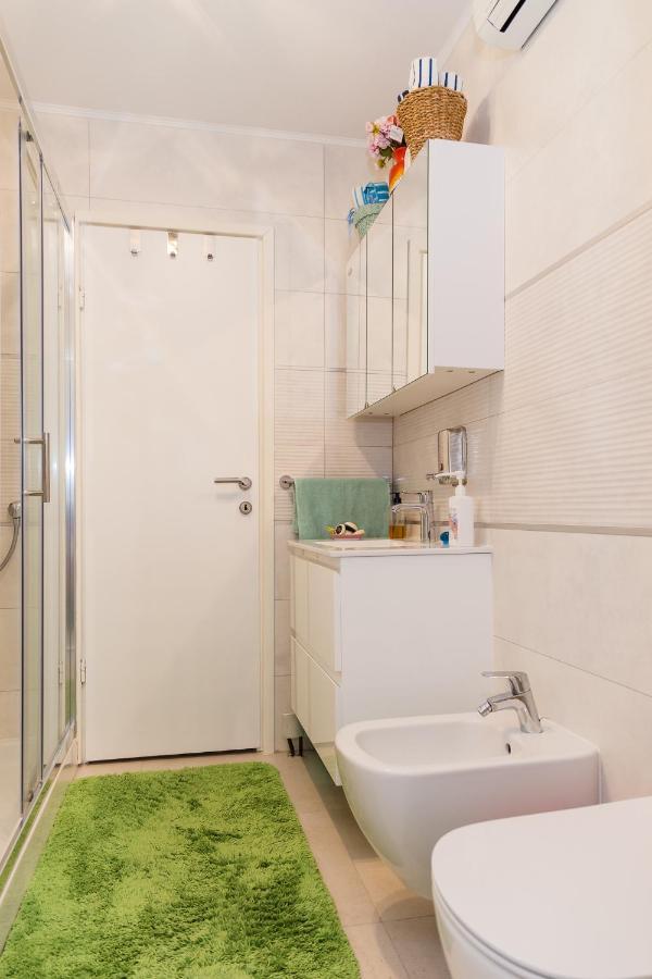 Luxury Apartment Sara Umag Exteriör bild